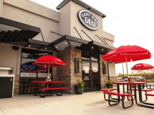 Irmo SC deli outside seating