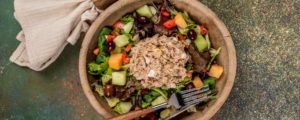 salad with tuna